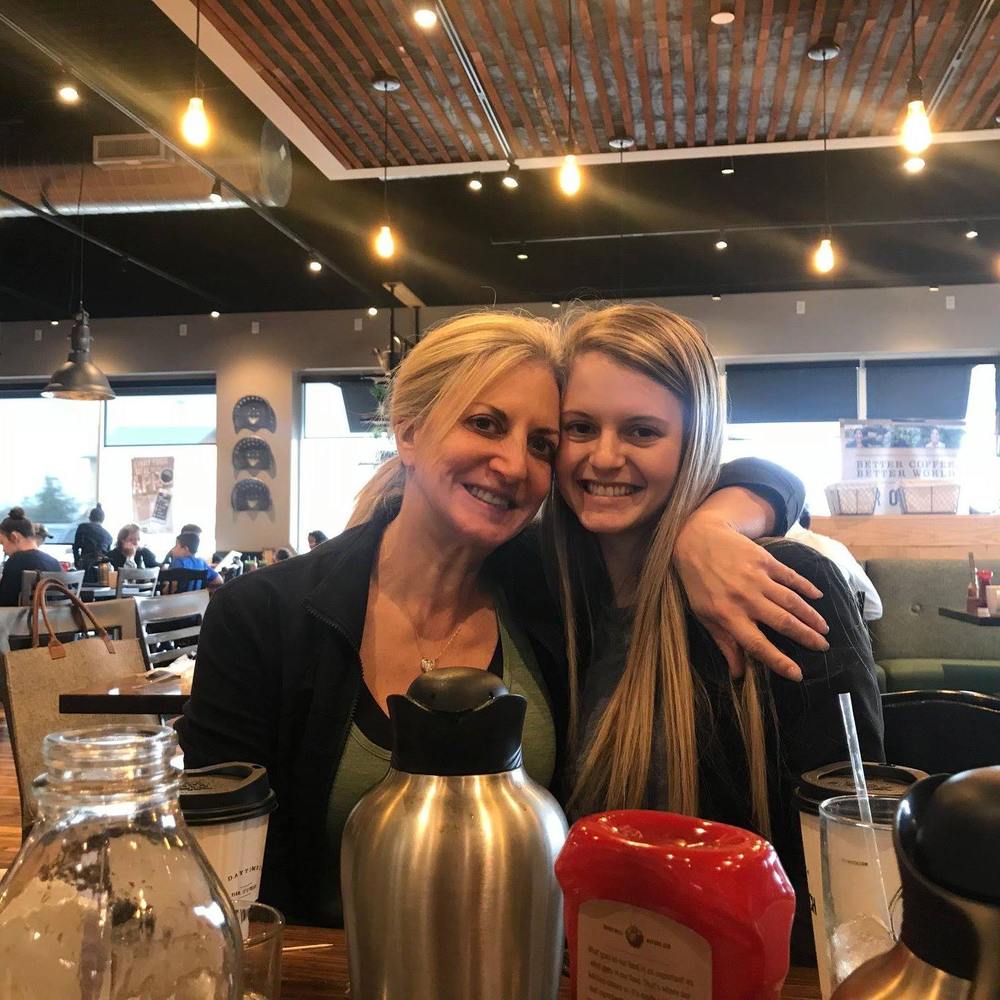 Meet your Posher, Leslie